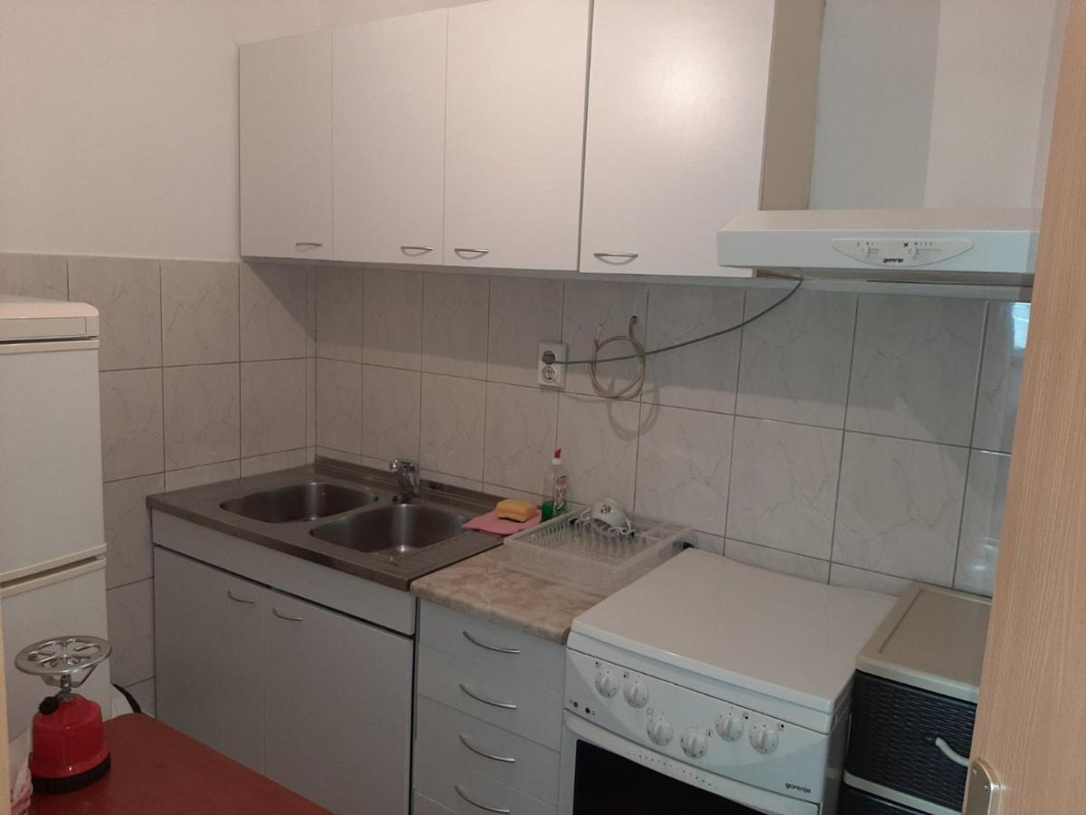 Iv2020 Apartment Skopje Esterno foto